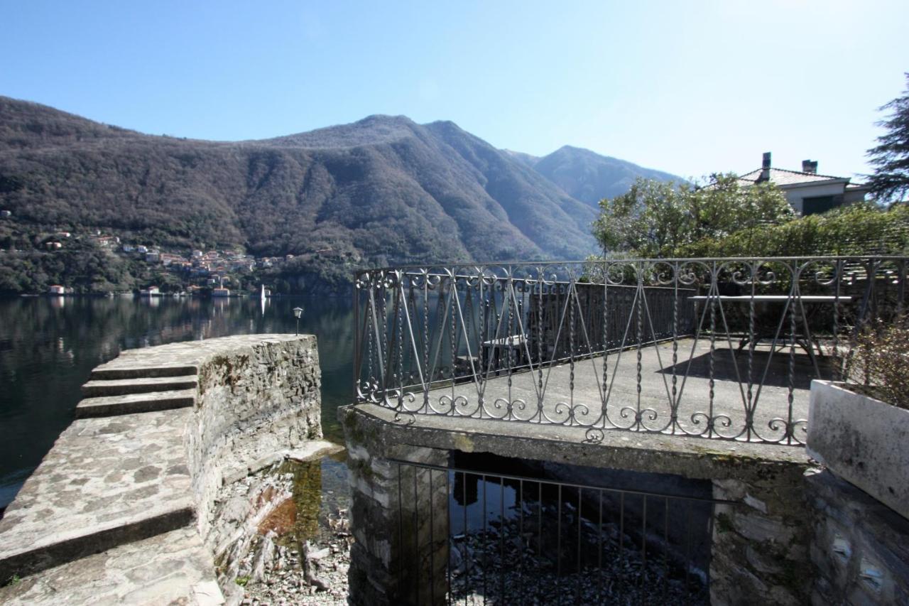 Appartamento House On The Shore Of *